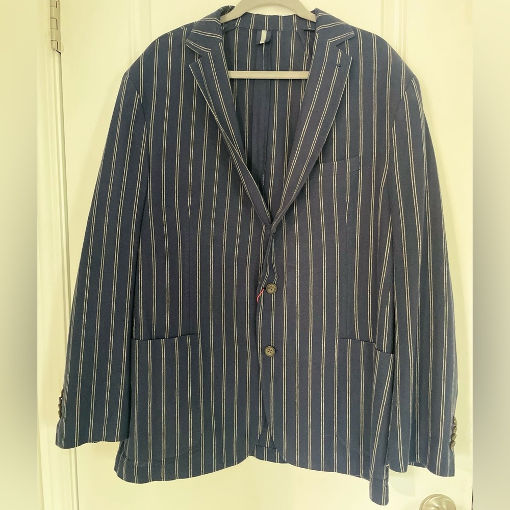 Daniel Cremieux Blue Blazer with White Pinstripes